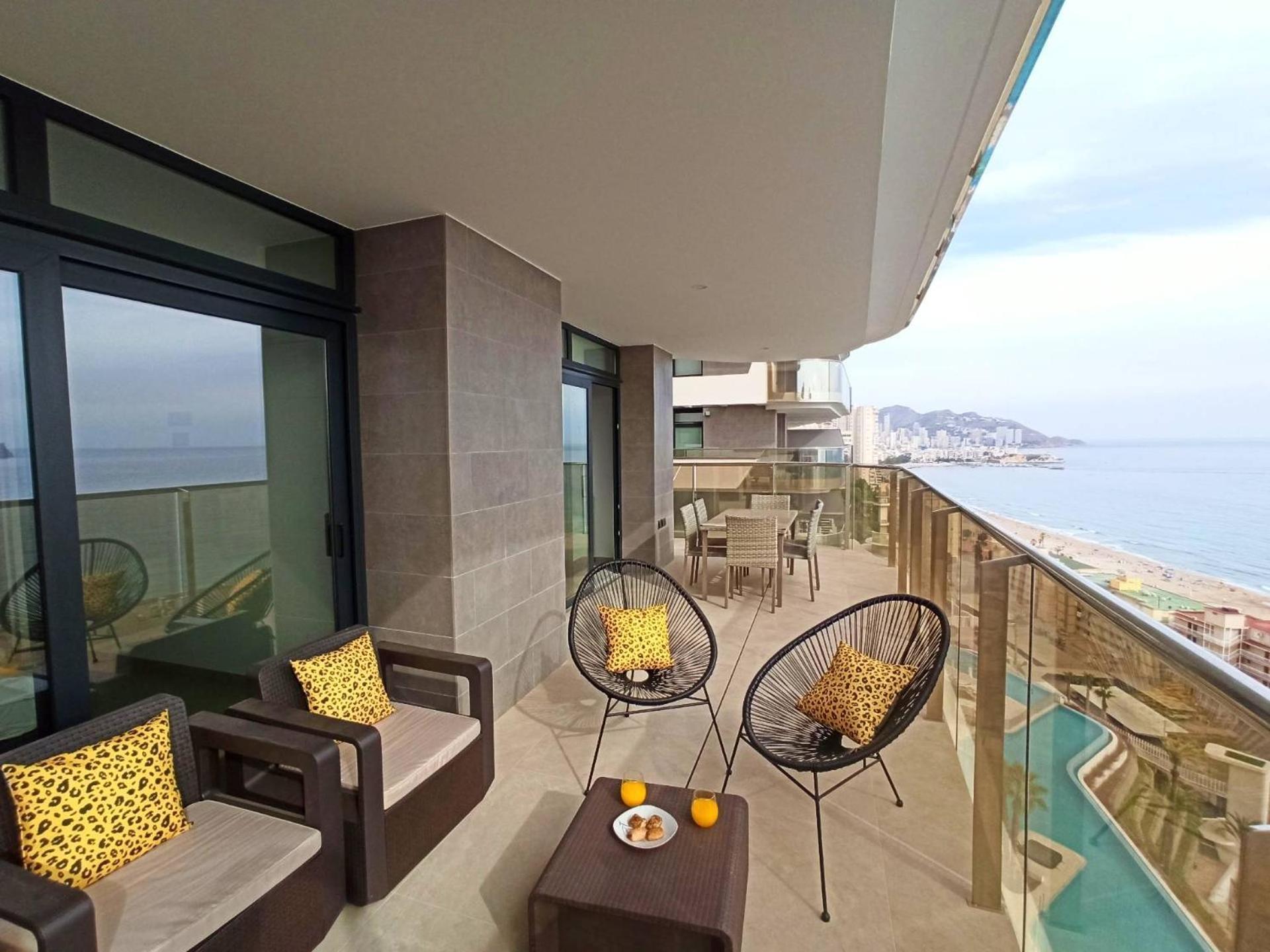 בנידורם Sunset Cliffs Beach מראה חיצוני תמונה